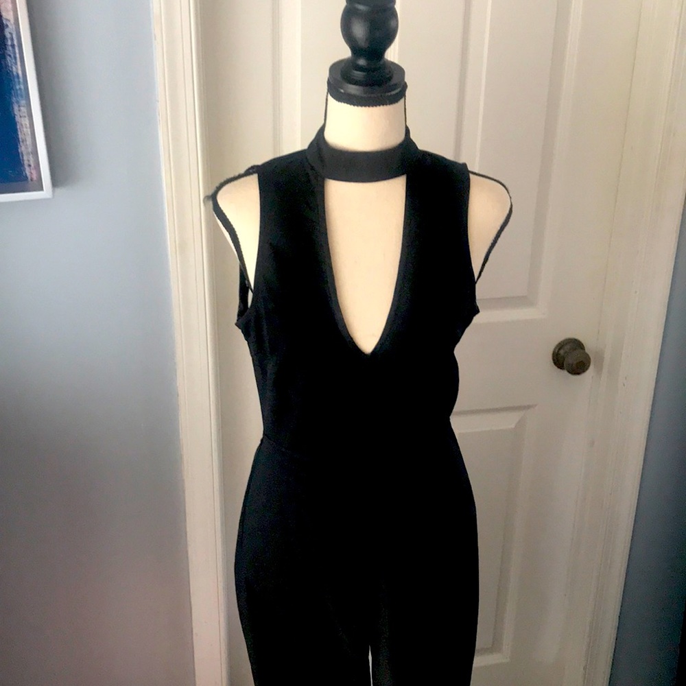 Tobi choker detail jumpsuit 🖤